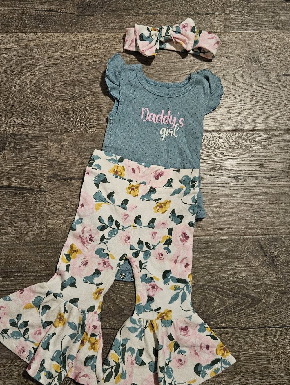 Baby Essentials Daddy's Girl outfit